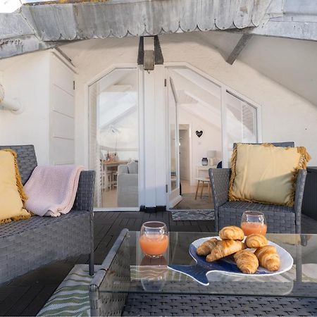 Stunning Views Over Mounts Bay With Balcony 펜젠스 외부 사진